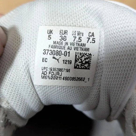 PUMA  Women's Cali Sport Sneaker Size 7.5 women - Picture 8 of 9